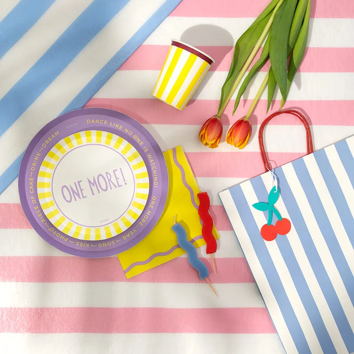 Pungă cadou din hârtie, dungi albastre și albe (26×10×32cm)