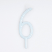 Lumânare albastru deschis cu cifra 6 (12 cm) Meri Meri