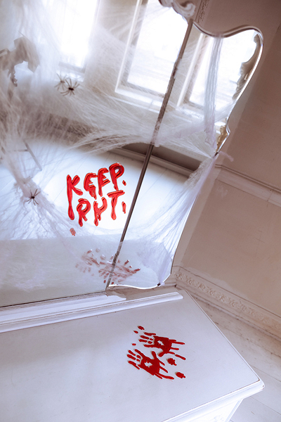 Autocolante gel pentru geam „Keep Out” (1 buc), rosu