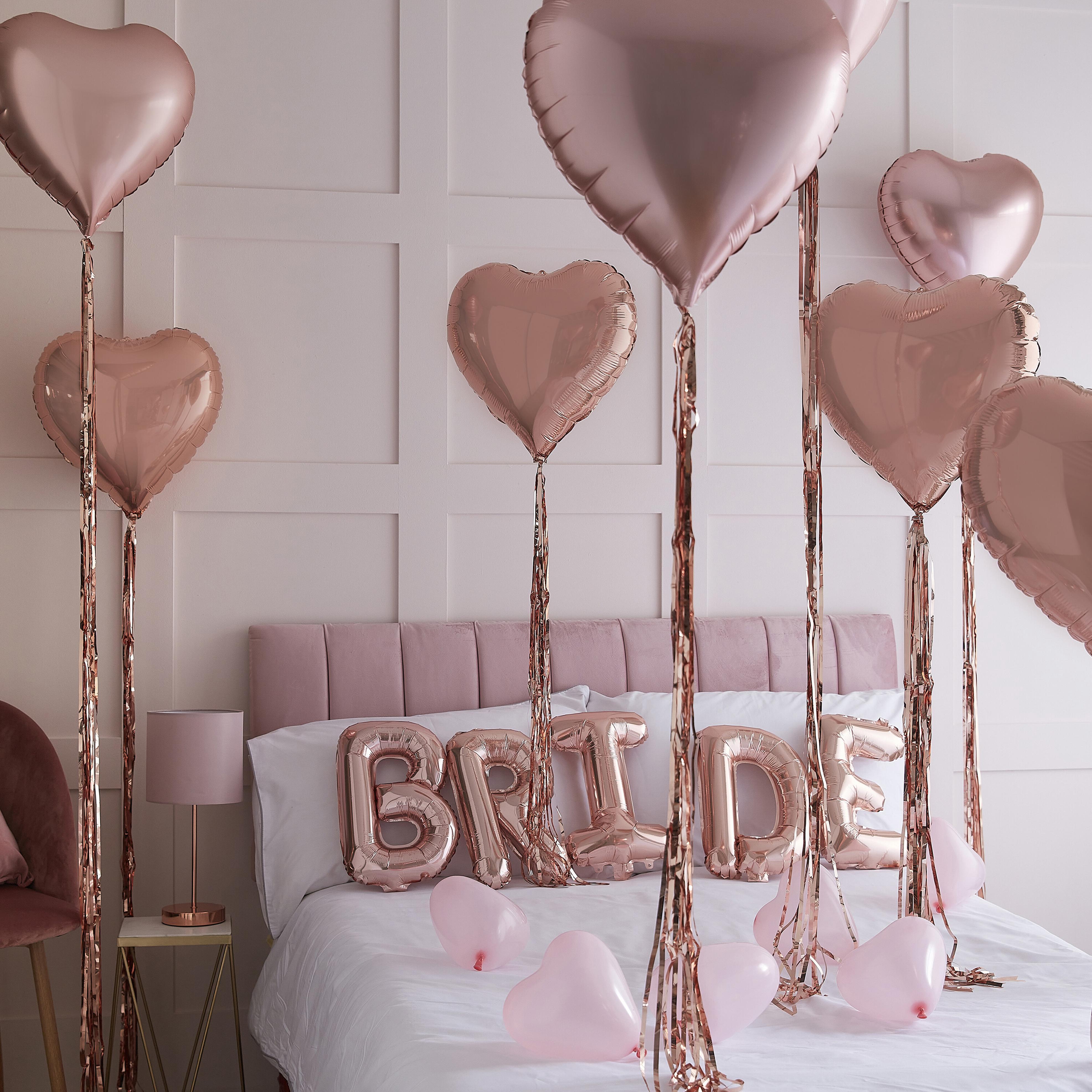 Set de Decoratiuni cu Baloane, 'Bride' + 17 de baloane Inimi, Roz Auriu
