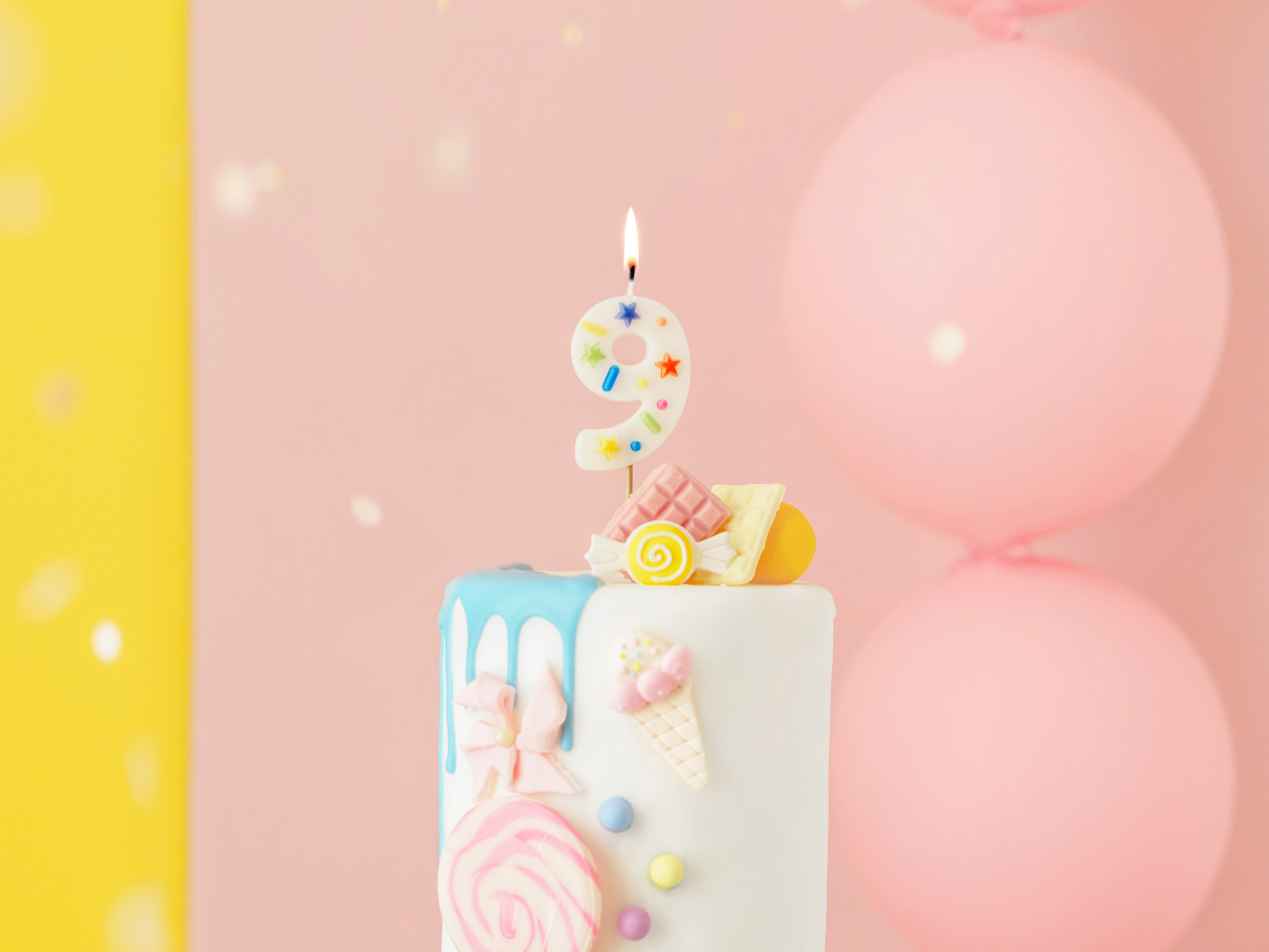 Lumânare Cifră 9 – Confetti Alb (5.5cm)