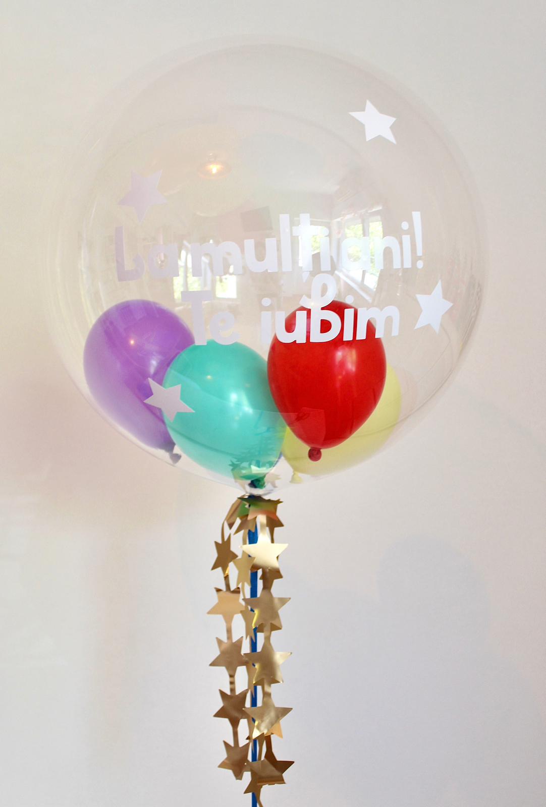 Balon Bobo XL transparent cu heliu (60cm) cu baloane mini curcubeu