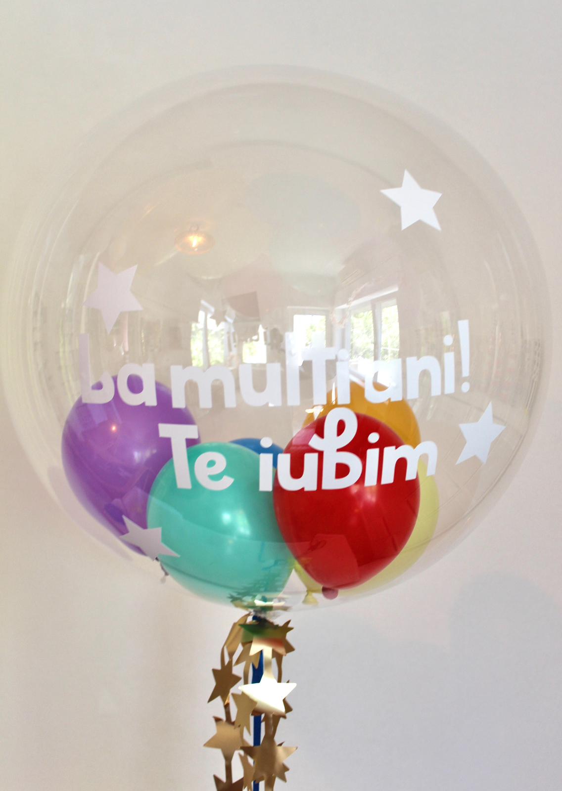 Balon Bobo XL transparent cu heliu (60cm) cu baloane mini curcubeu