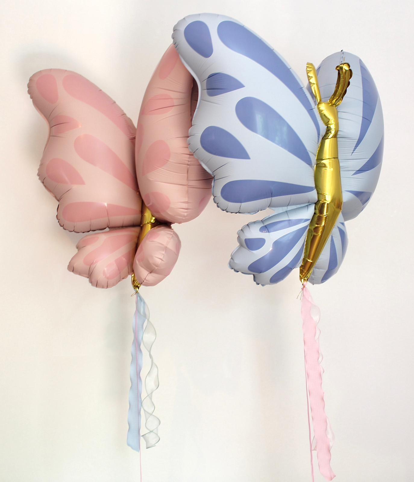 Set baloane folie fluturi (2 buc) cu heliu – albastru & roz, 69 cm