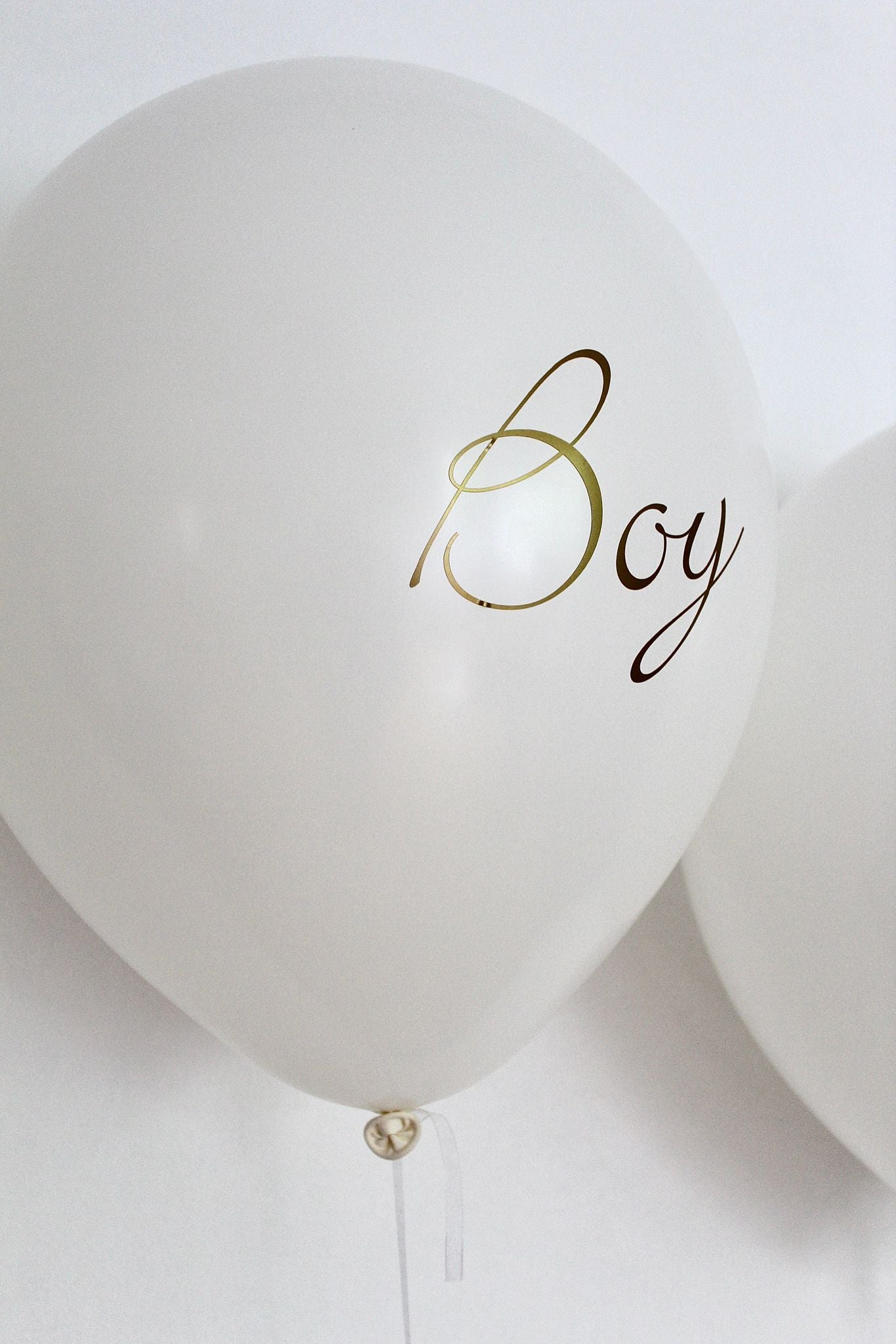 Set baloane heliu Gender Reveal „Boy or Girl” (10 buc) 43 cm, alb/bej personalizat