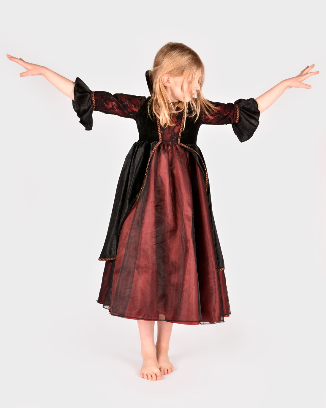 Costum vampir fete 6-8 ani cu rochie neagră și roșu burgundy Den Goda Fen