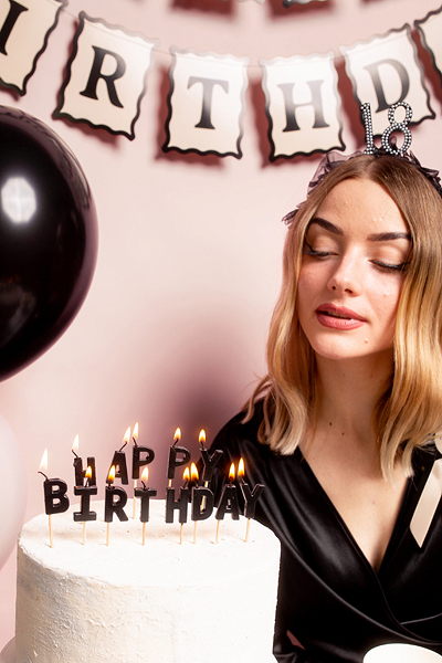 Lumanari pentru Tort cu Litere "Happy Birthday", 2.5 cm, Negru