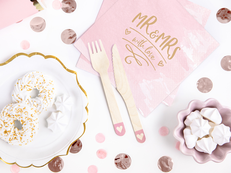 Tacâmuri din lemn cu inimioare roz, 16cm