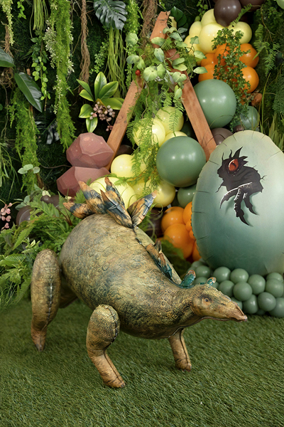 Balon folie Jurassic World Stegosaurus 112×51cm, verde/maro (standing)