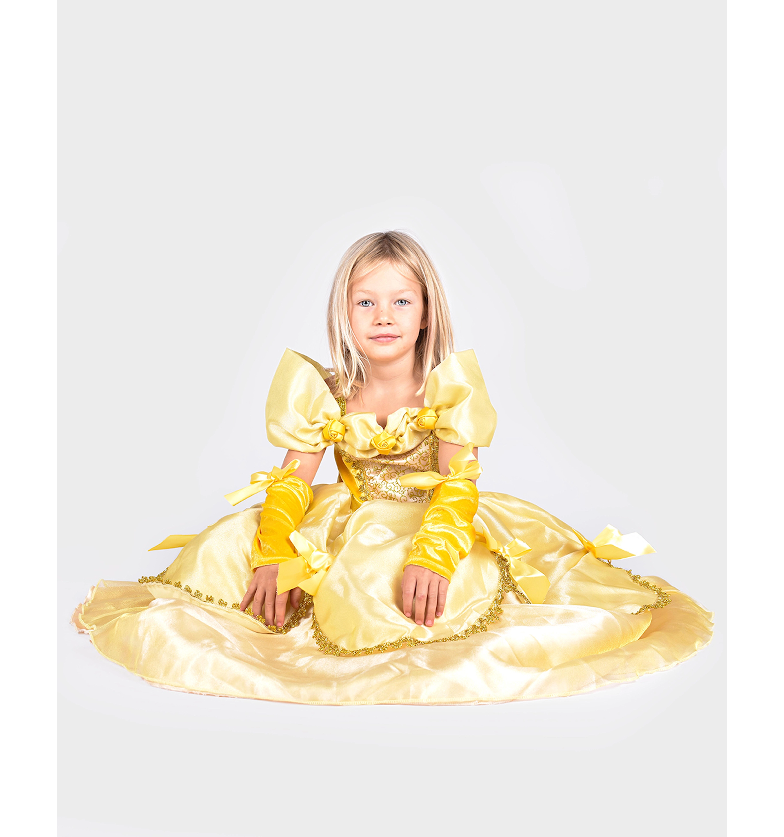 Costum Halloween de prințesă cu rochie galbenă, detalii aurii și accesorii pentru copii 6–8 ani