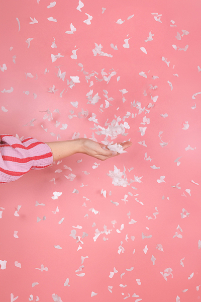 Tun Confetti cu fluturi albi, 20 cm