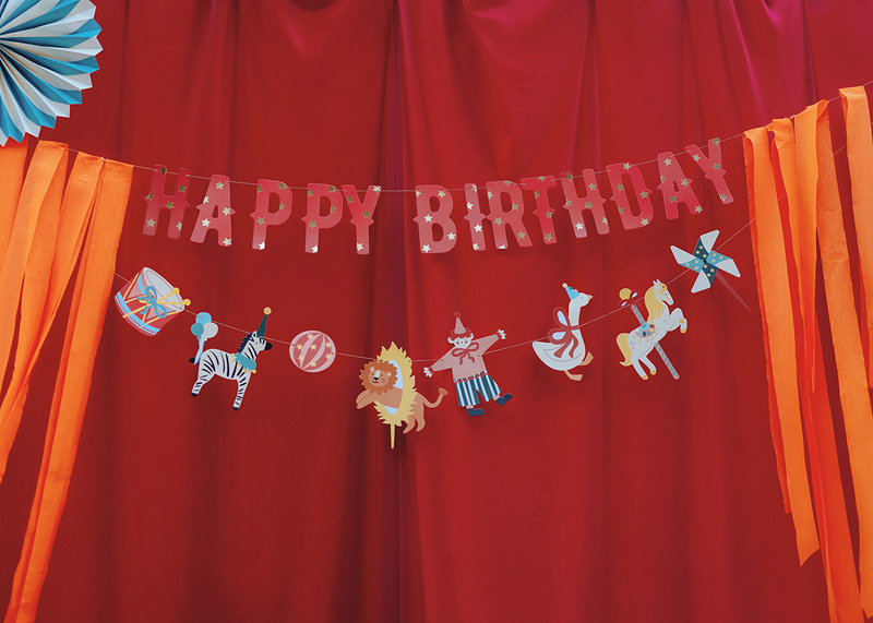 Banner „Happy Birthday” Tematica de Circ, 275 cm, Mix de Culori