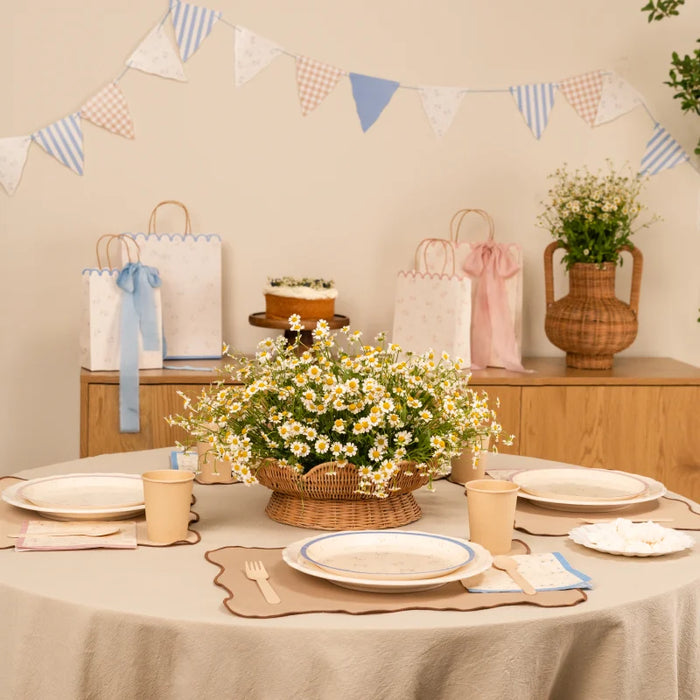 Ghirlandă cu fanioane albastre Vichy și florale Baby Blue Bear, decor pentru petrecere cu ursuleți
